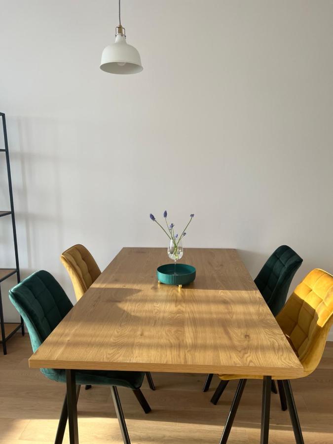 New Downtown Apartment Couple Minute From The Old Town 브라티슬라바 외부 사진