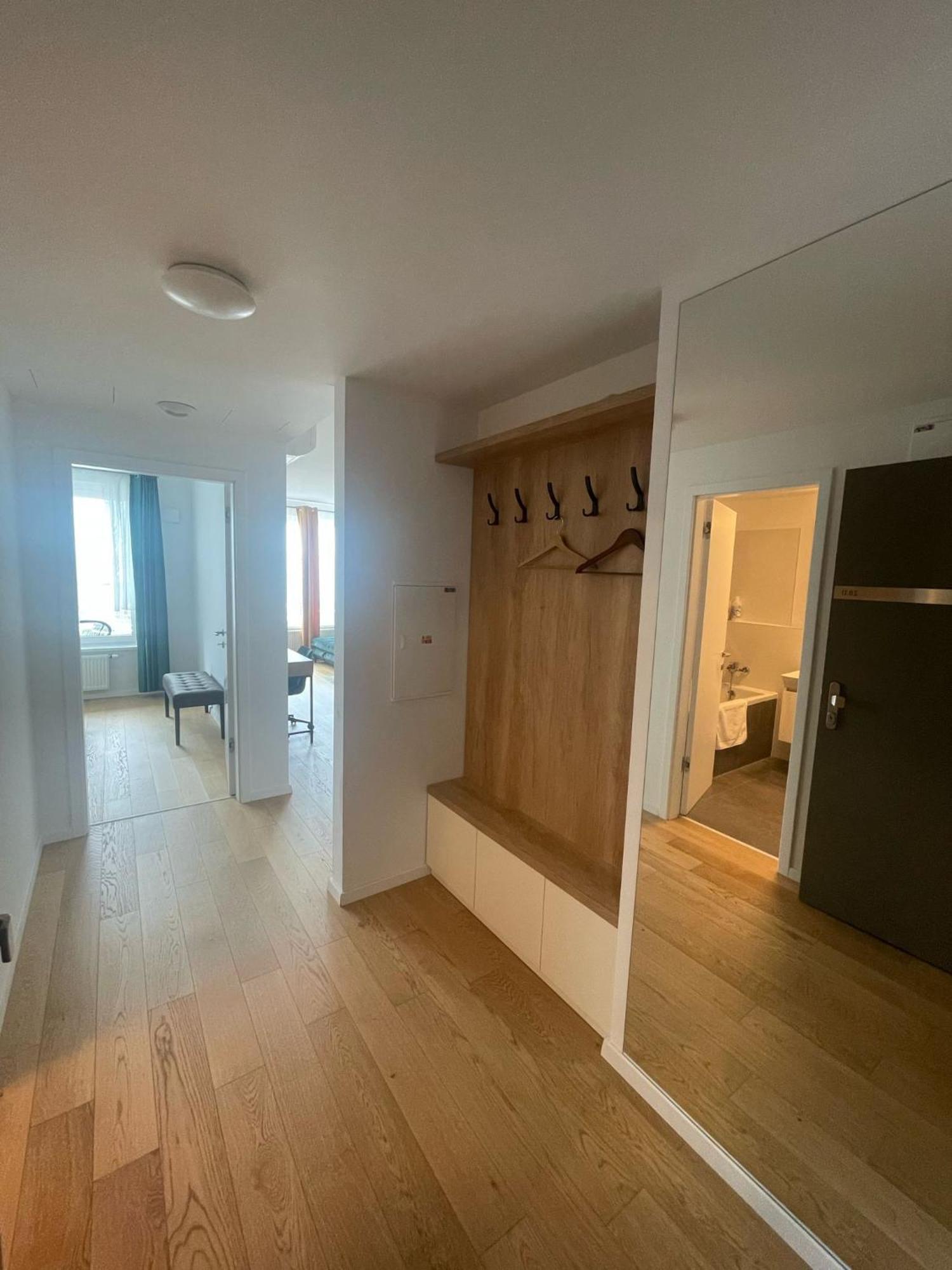 New Downtown Apartment Couple Minute From The Old Town 브라티슬라바 외부 사진