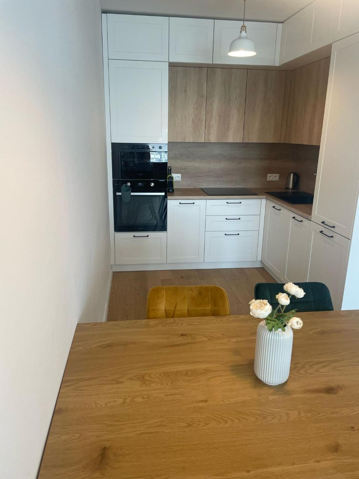New Downtown Apartment Couple Minute From The Old Town 브라티슬라바 외부 사진