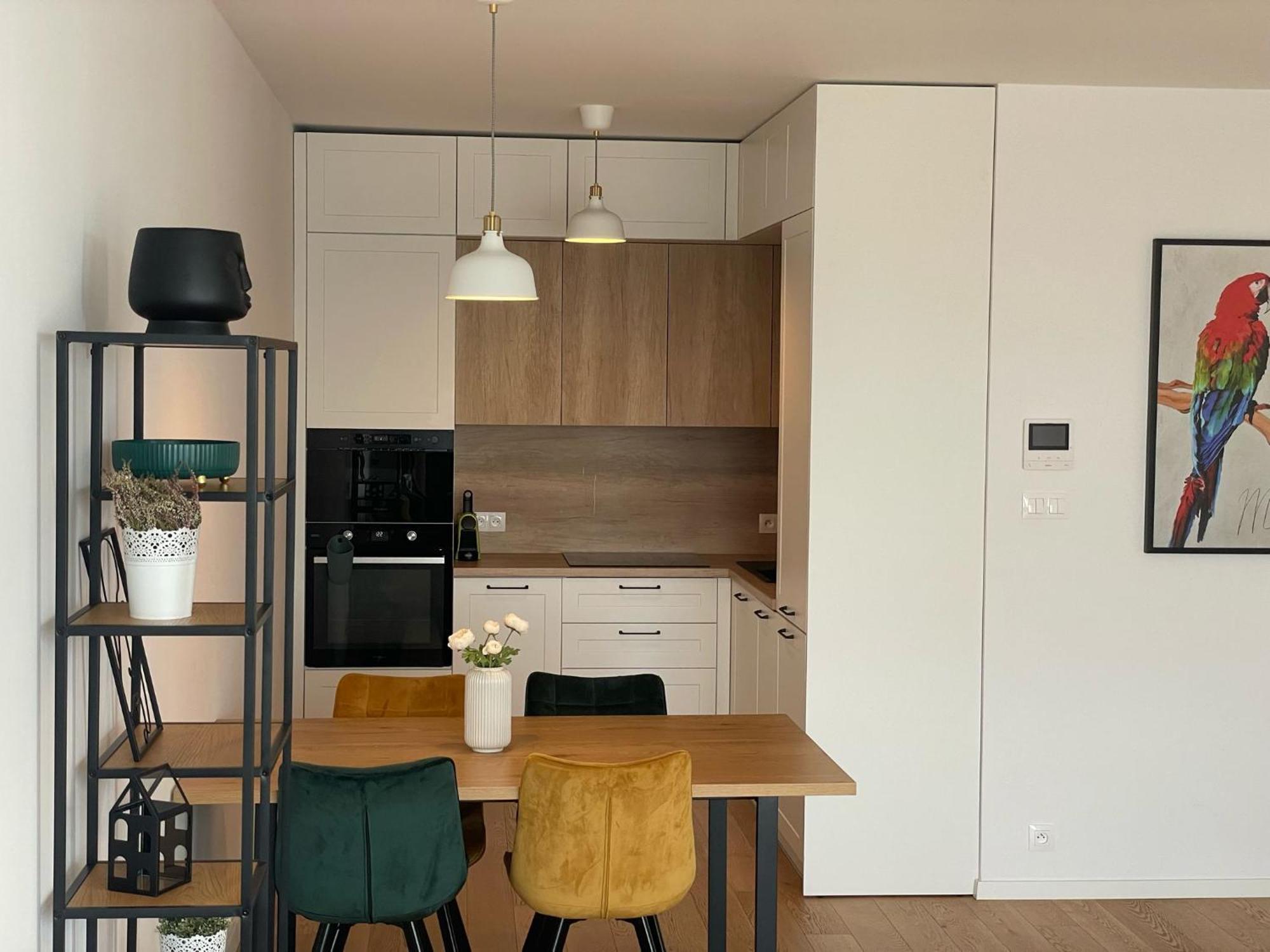 New Downtown Apartment Couple Minute From The Old Town 브라티슬라바 외부 사진